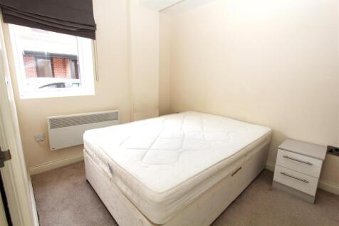 Bedroom.JPG