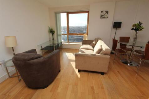 Living Room1.JPG