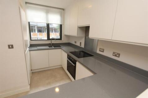 Kitchen 1.JPG