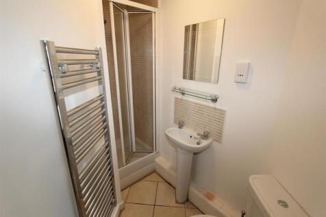 Ensuite.JPG