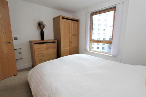 Bedroom 1.3.jpg