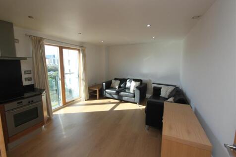 livingroom2.JPG
