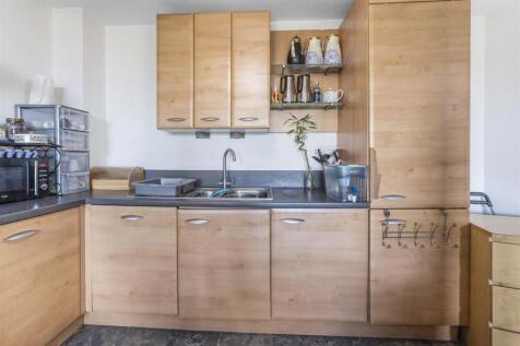Kitchen1.jpg
