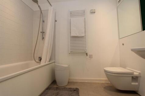 Bathroom.JPG