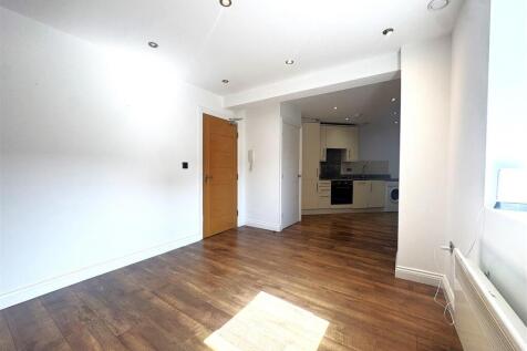 Living Room 2.jpg