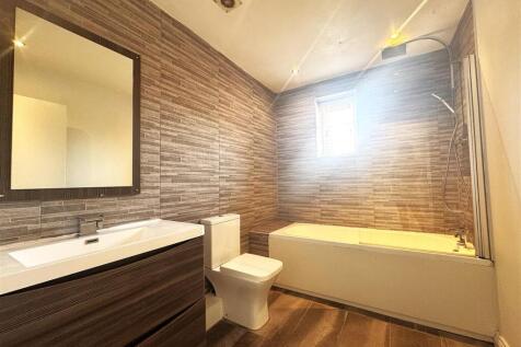 House Bathroom .jpg