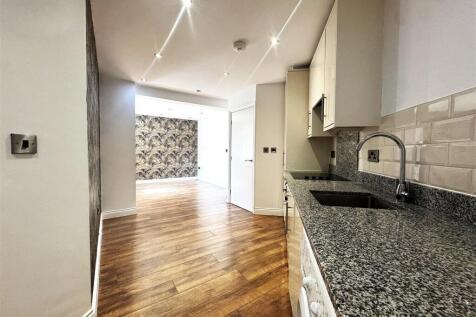 Kitchen 3.jpg