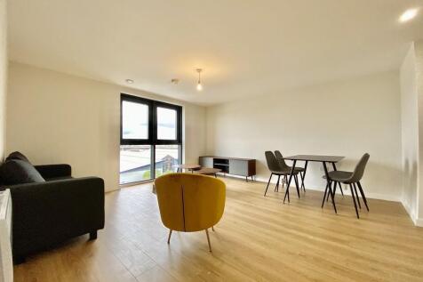 Living Room 2.jpeg