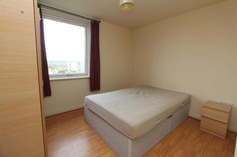 bedroom.JPG