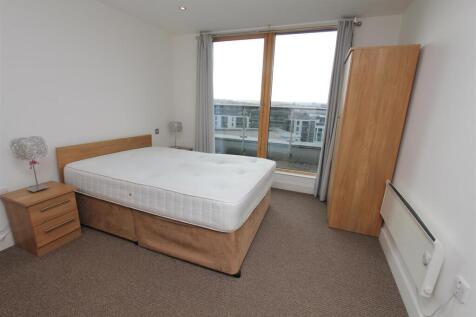 Bedroom.JPG