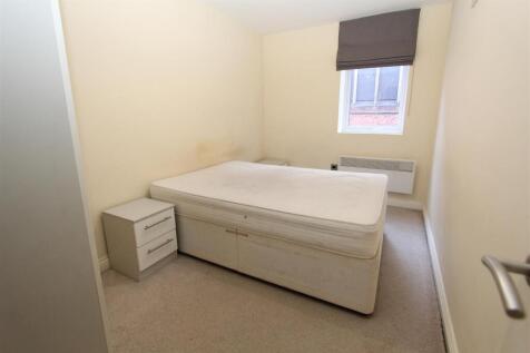 Bedroom.JPG