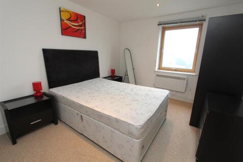 Bedroom.JPG