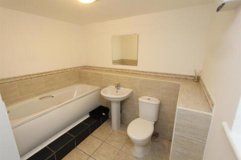 Bathroom.JPG