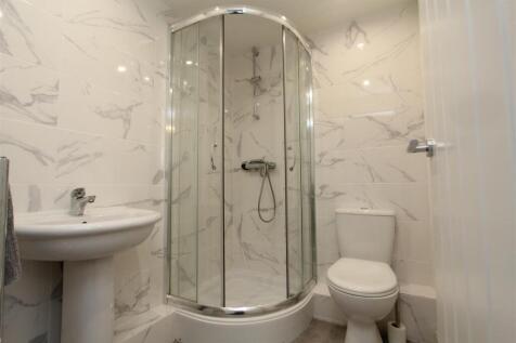 Shower room.JPG