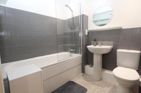 Bathroom.JPG