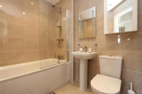 Ensuite.JPG