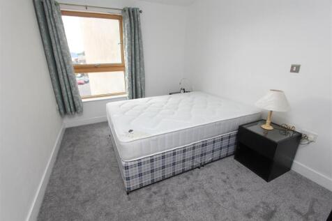 Bedroom.JPG