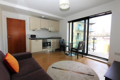 Living Room 2.JPG