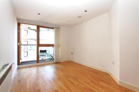 Living Room.JPG
