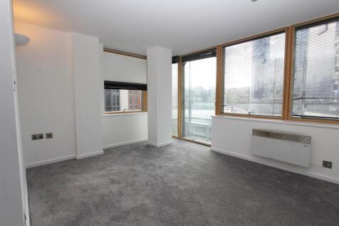 Bedroom 2 .JPG