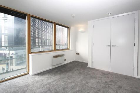 Bedroom 2.1.JPG