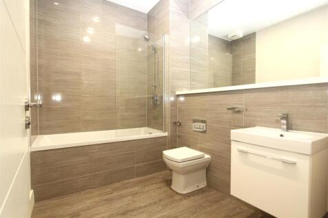Bathroom.JPG