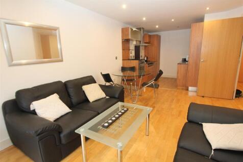 Livingroom1.JPG
