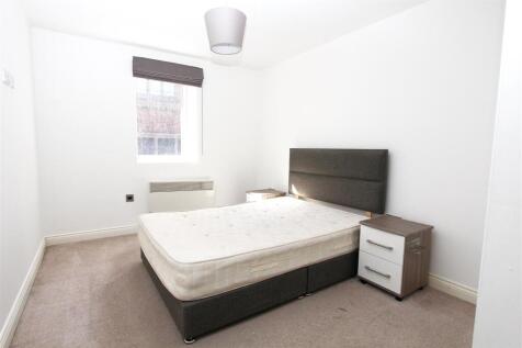Bedroom.JPG