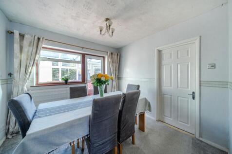 1382409-40-69271860a3f32-ARW