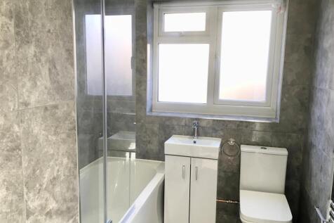BATHROOM V2.jpg