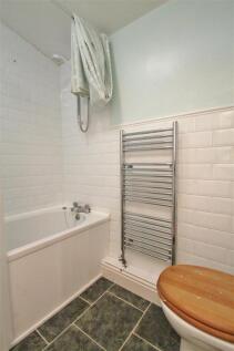 Bathroom.JPG