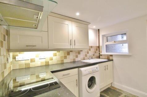 Kitchen 2.JPG