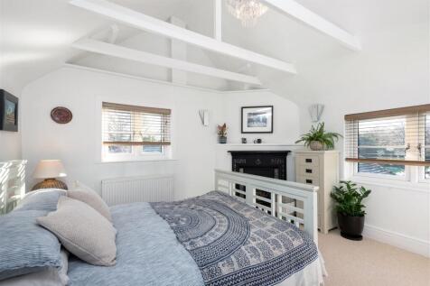 Bedroom.jpg