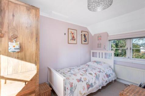 Bedroom 2.jpg