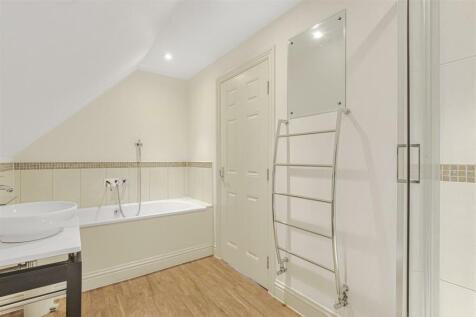 Master En-Suite