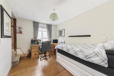 Bedroom 2.jpg