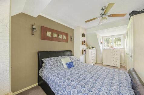 Bedroom .jpg