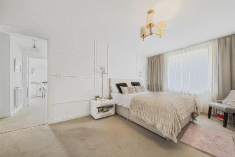 Bedroom.jpg