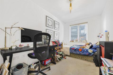 Bedroom 2.jpg