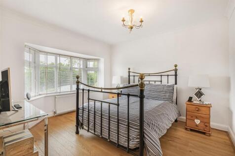 Bedroom.jpg