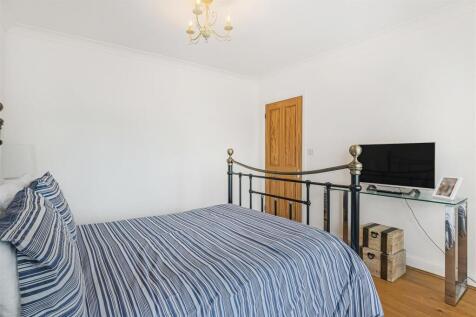 Bedroom.jpg