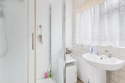 Shower room.jpg