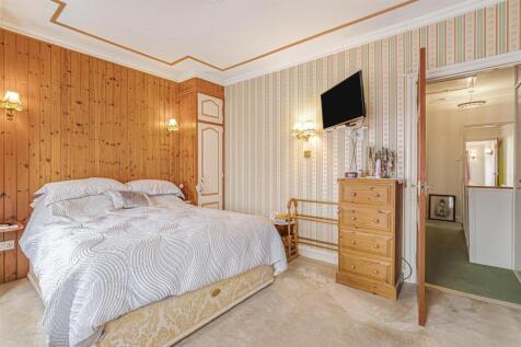 Bedroom.jpg