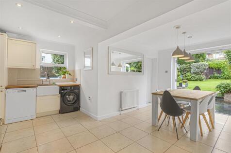 Kitchen diner