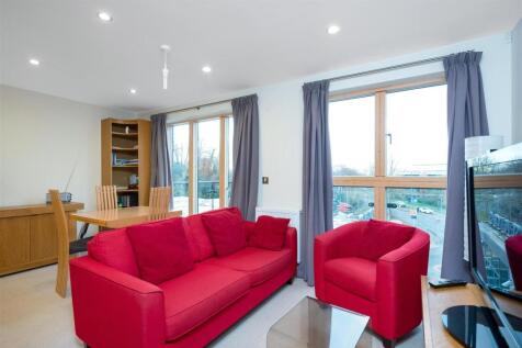 SITTING/DINING/KITCHEN