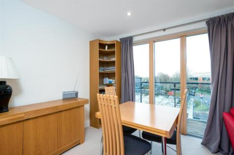 SITTING/DINING/KITCHEN