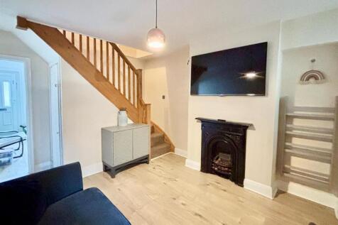 Living Room .jpg