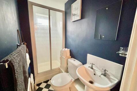 Bathroom Two.jpg