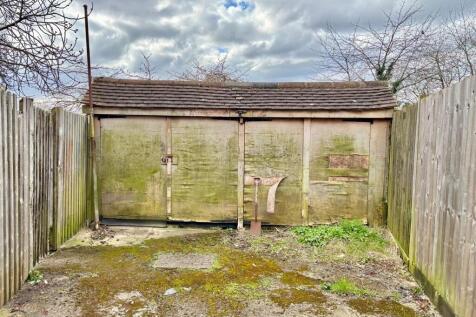 GARAGE.jpg