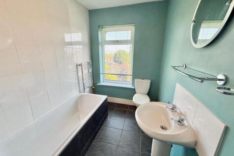 BATH2.jpg